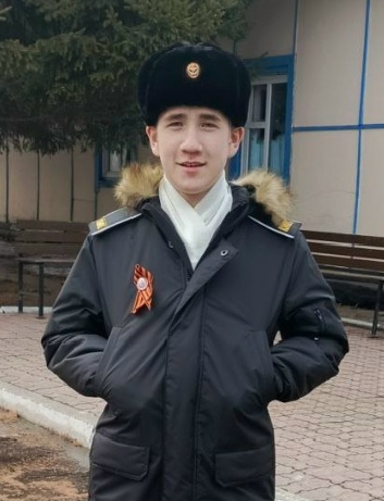 Лавров Сергей